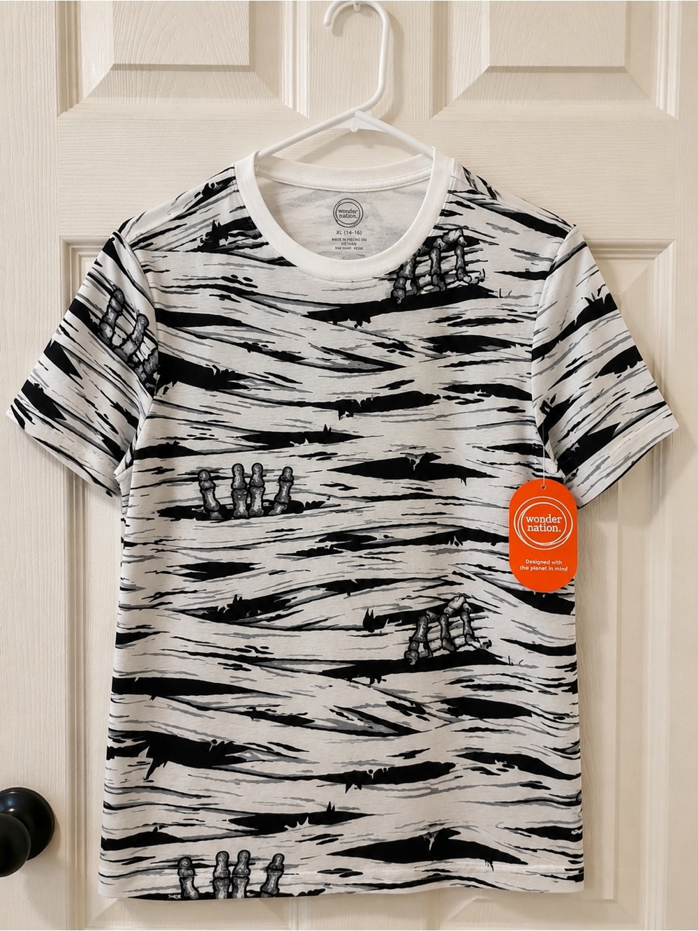 Wonder Nation Boys Halloween Mummy Skeleton Hands Tee XL 14-16 NWT
